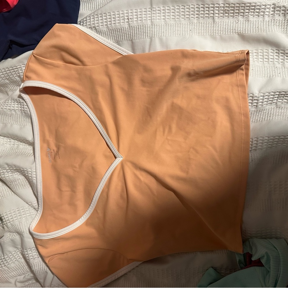 Old Navy Peach Short Sleeve Tee